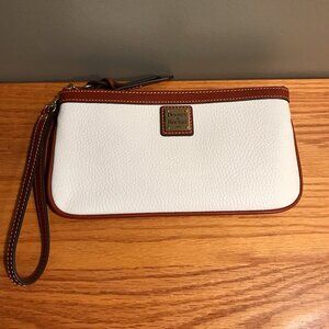 Dooney & Bourke Pebble Grain Clutch Wristlet White